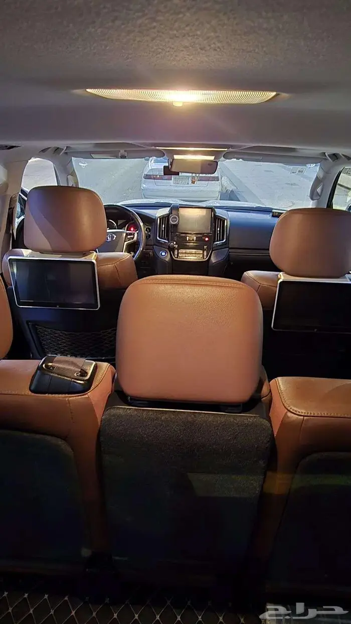 لكزس LX600 ابيض جملي 2025 8