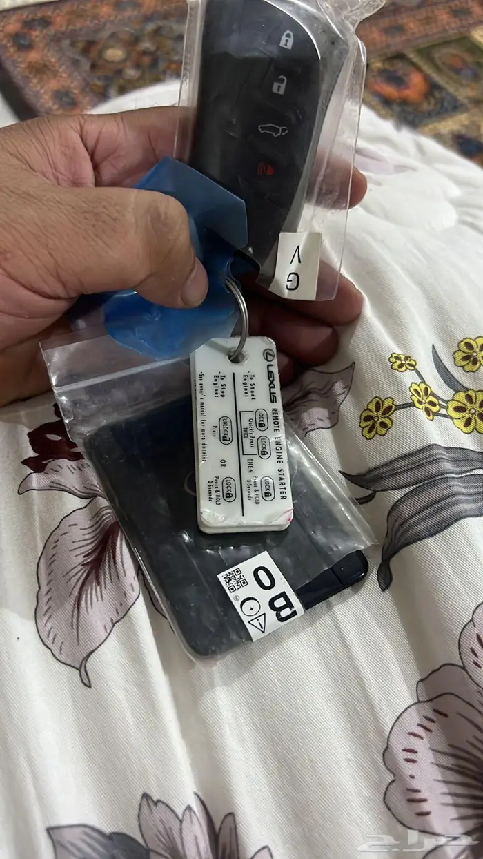 اغراض جيب لكزس المديل الجديد من 22 الى 25 2