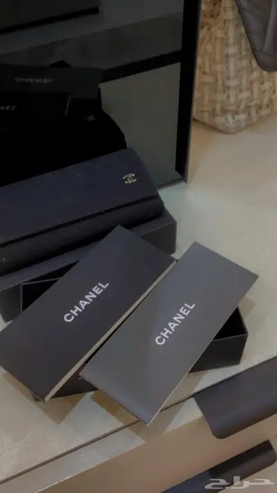 نظارة نظر شانيل الاصلي لون اسود بخط احمر جديد index