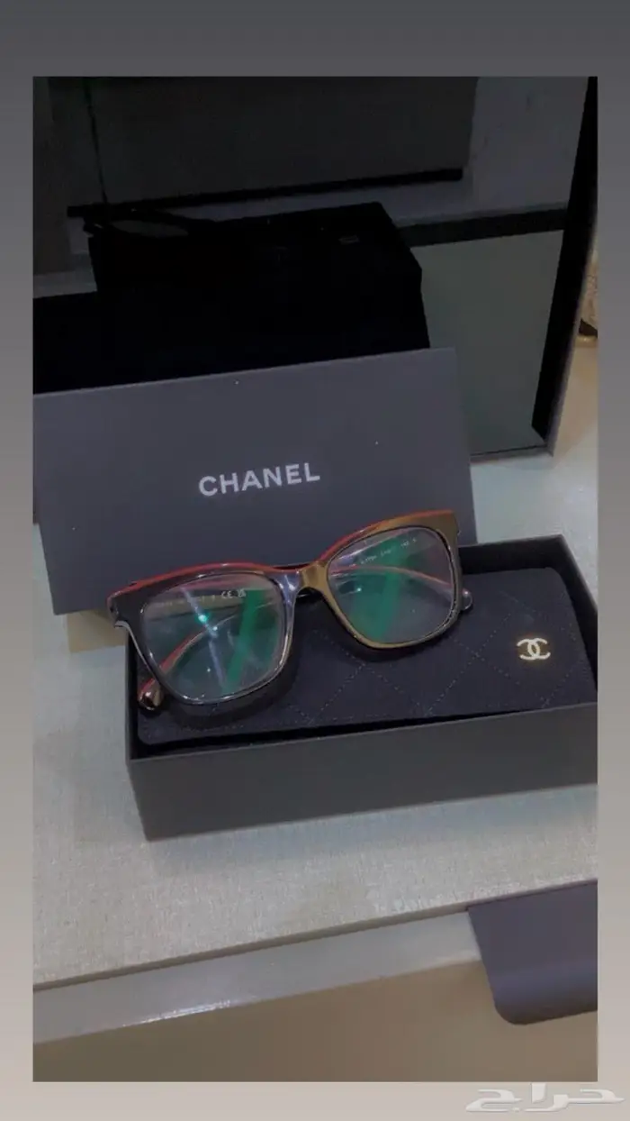 نظارة نظر شانيل الاصلي لون اسود بخط احمر جديد 7