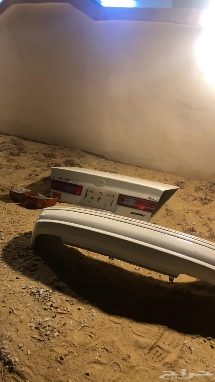 شنطة كامري 99 2000 وكالة أصلي مع الأنوار أصلي وكالة 3