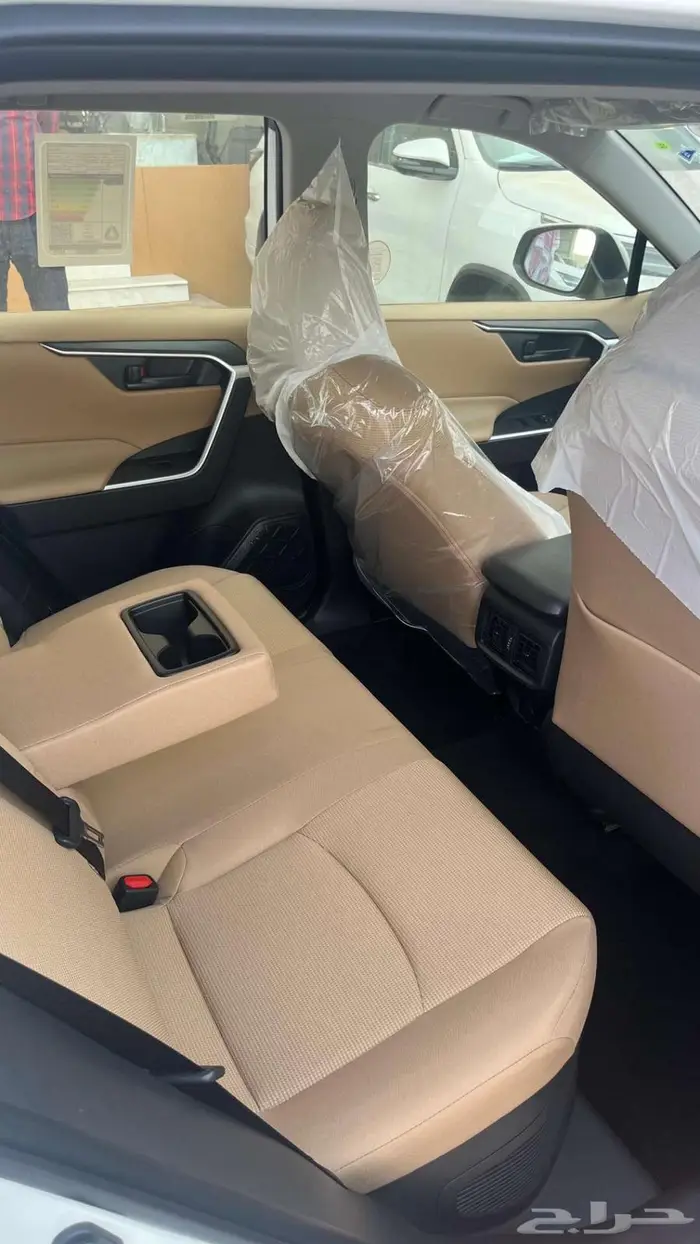 تويوتا راف فور نص فل هايبرد XLE HEV 2025 6