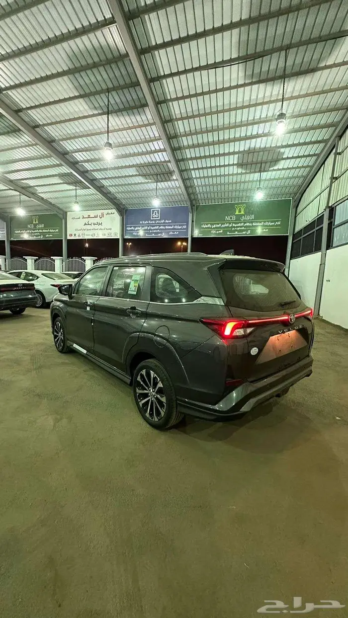 تويوتا فيلوز فل كامل 2025 3