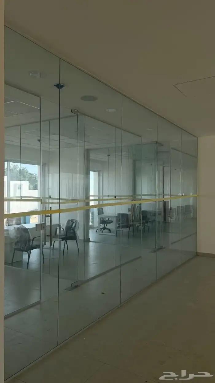 تفصيل مكاتب زجاج سيكوريت قواطع شاور كبائن شاور درابزين سلم 3