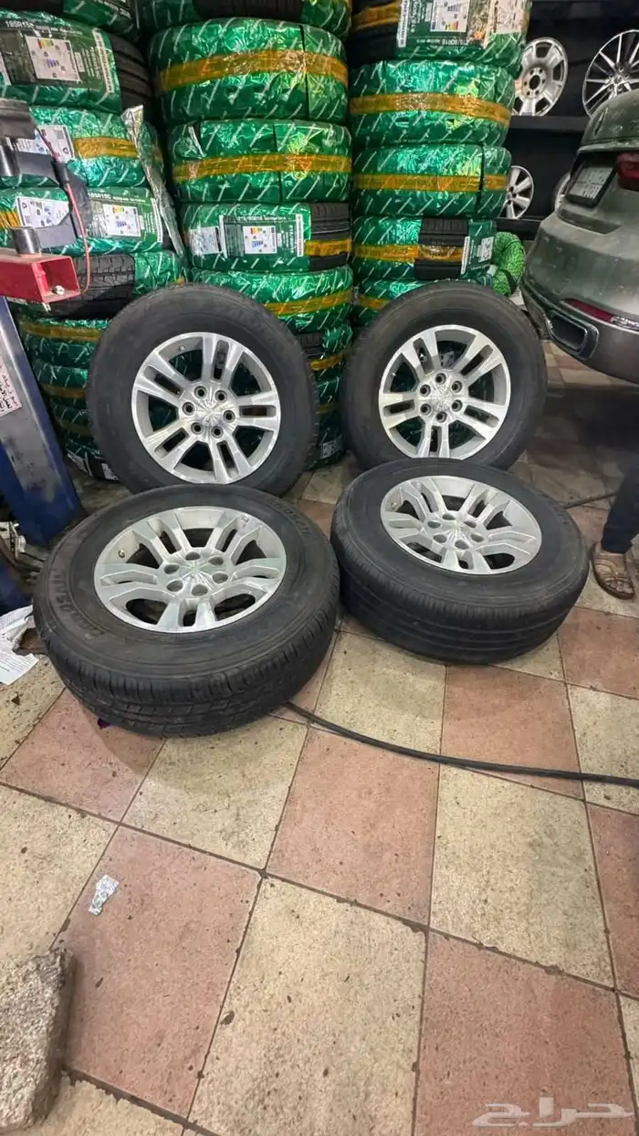 جنوط تاهو مع كفرات جديد للبيع 0