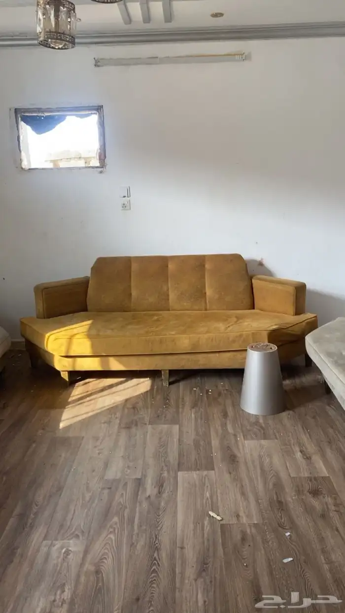 كنب ومغسلة ومدخل 3