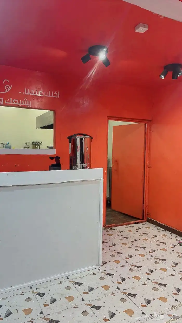 للبيع او للتقبيل ( اغراض مطعم ) موقع مميز 13