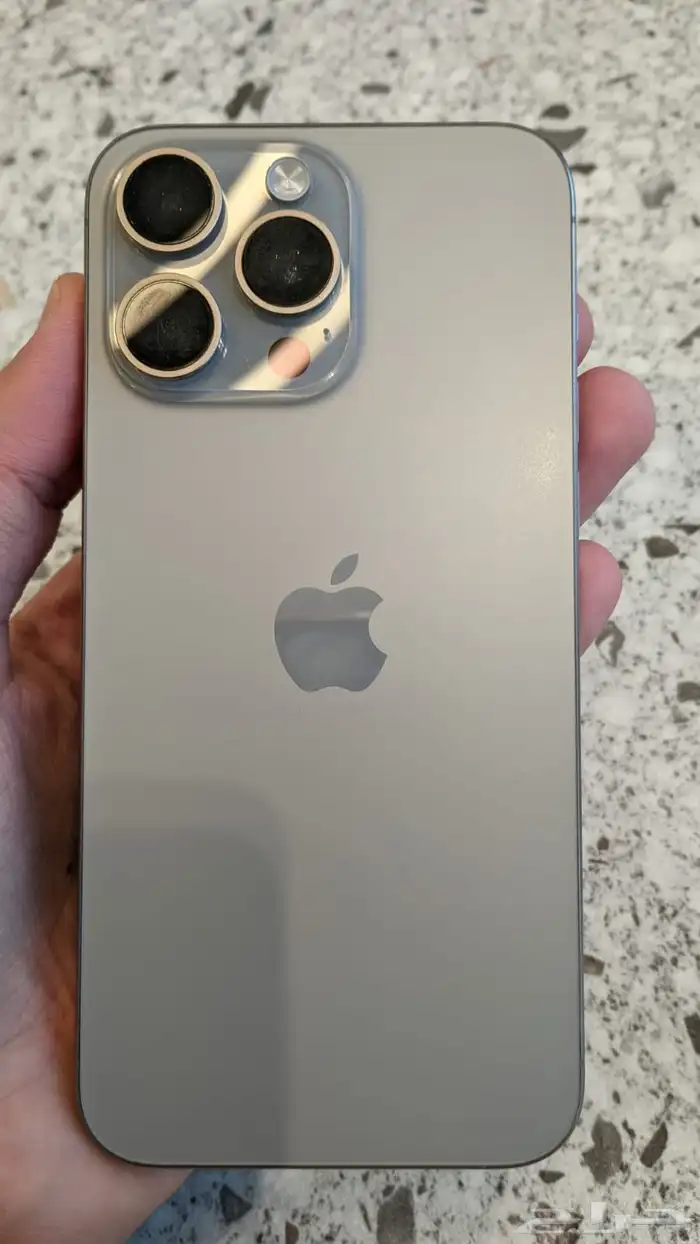 ايفون 15 برو ماكس 256 GB 2