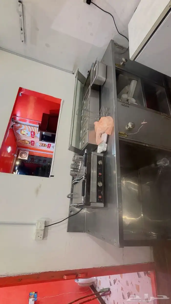 للبيع او للتقبيل ( اغراض مطعم ) موقع مميز 17