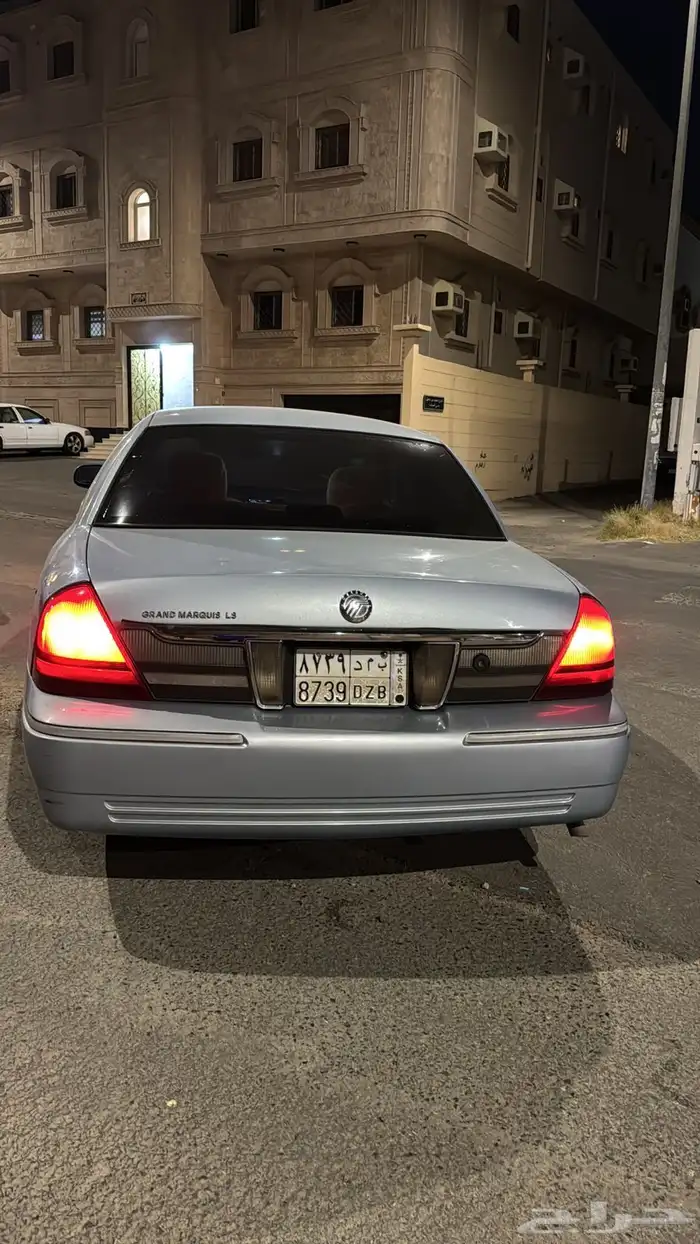 فورد جراند ماركيز موديل 2010 1