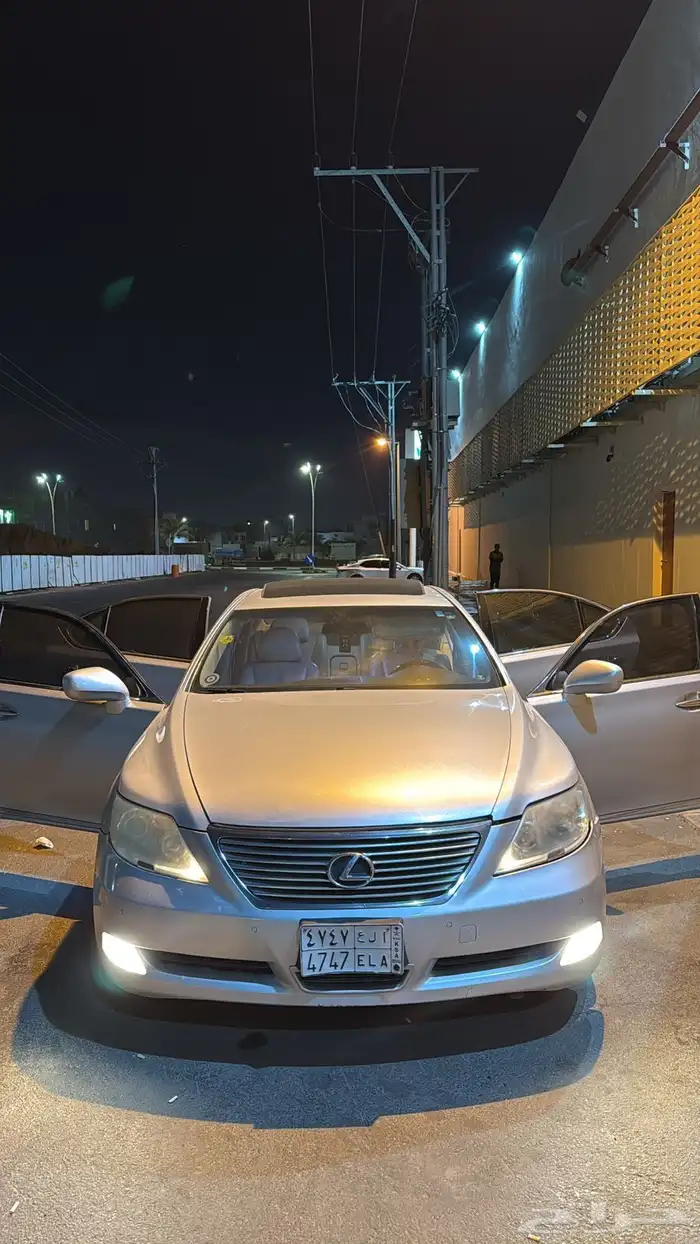 للبيع لكزس 460 موديل 2009 5