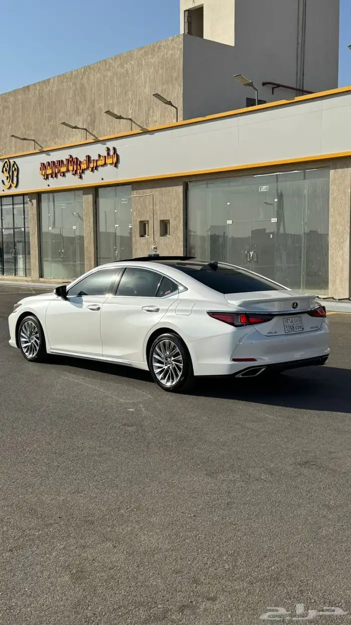 لكزسس es 350 سعودي 2023 1