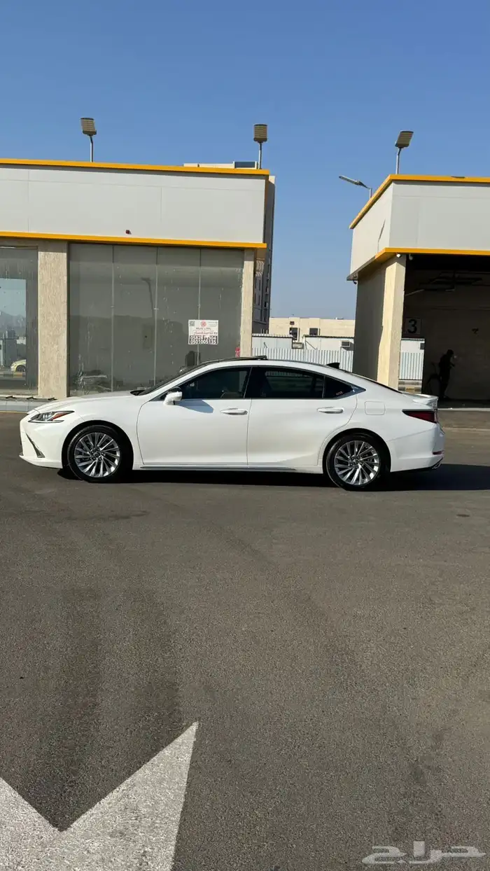 لكزسس es 350 سعودي 2023 6