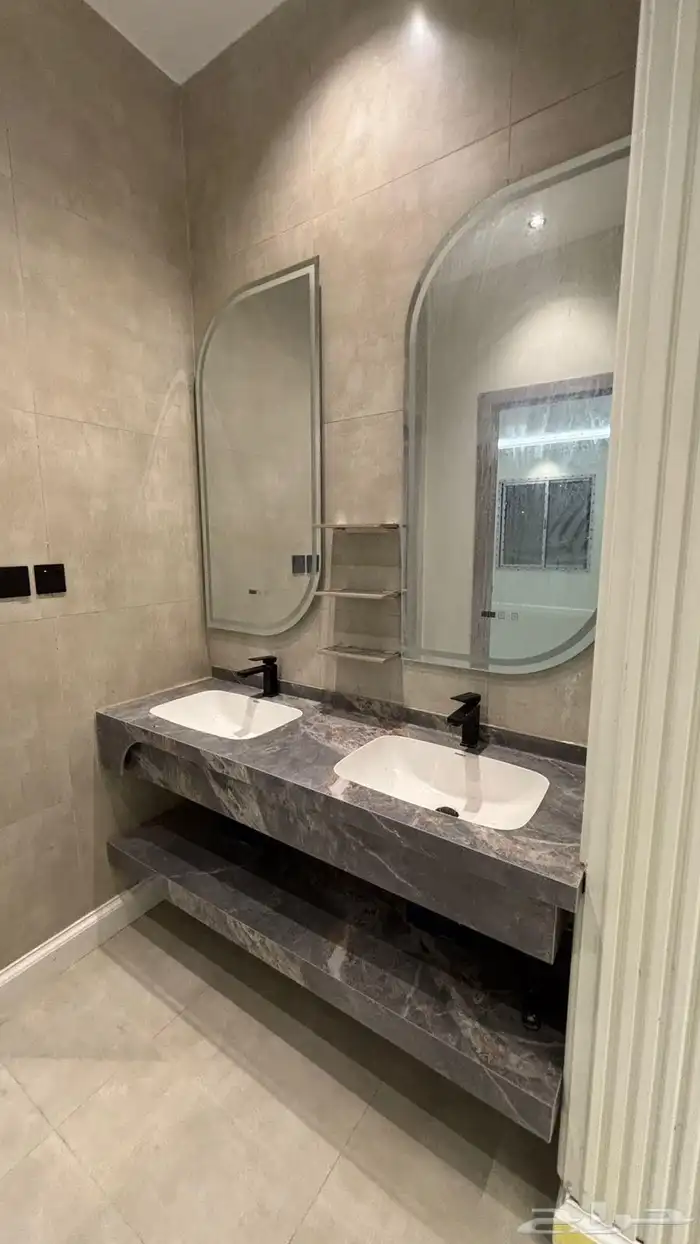 داخل حدود الحرم مخطط ولي العهدرقم واحد 12