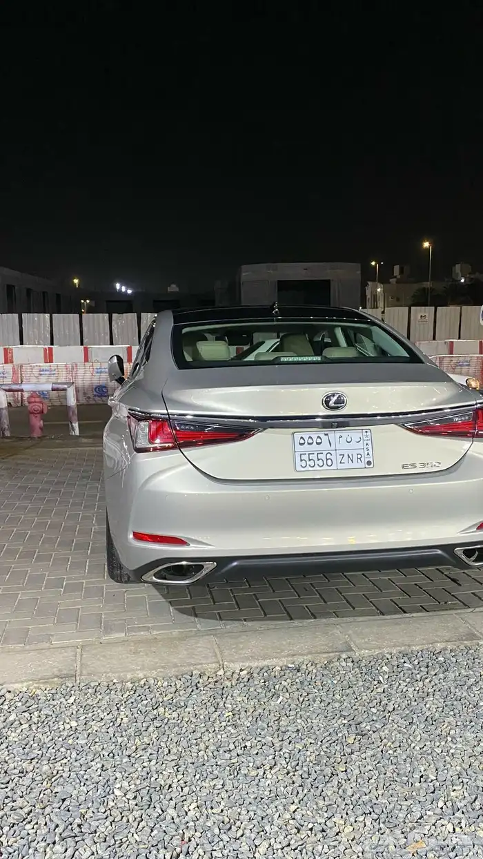 للبيع لكزس ES350 16