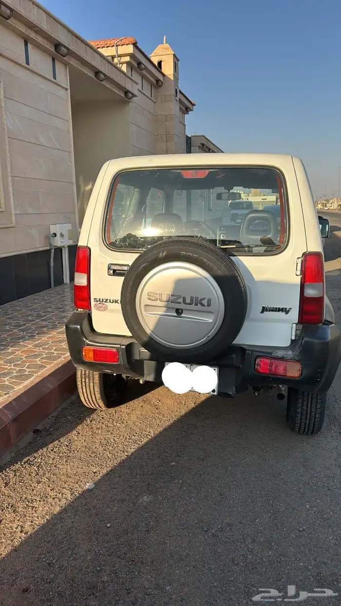 سزوكي جمني 2011 للبيع 4