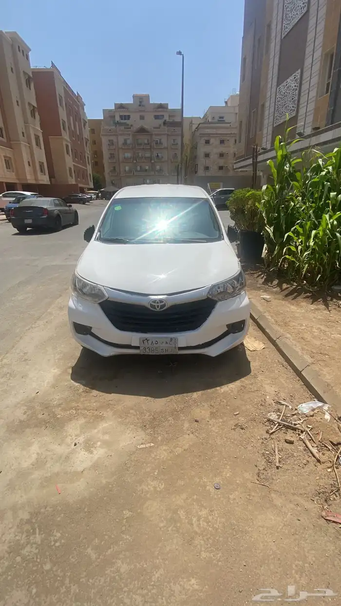 سيارة تويوتا افانزا 2016 3