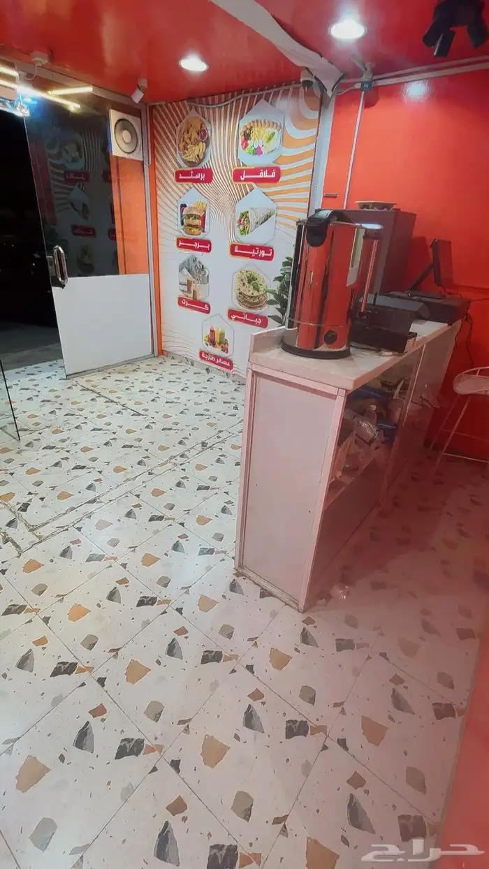 للبيع او للتقبيل ( اغراض مطعم ) موقع مميز 11