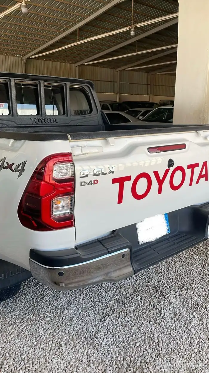 هايلكس دبل تماتيك 2024 ديزل 7