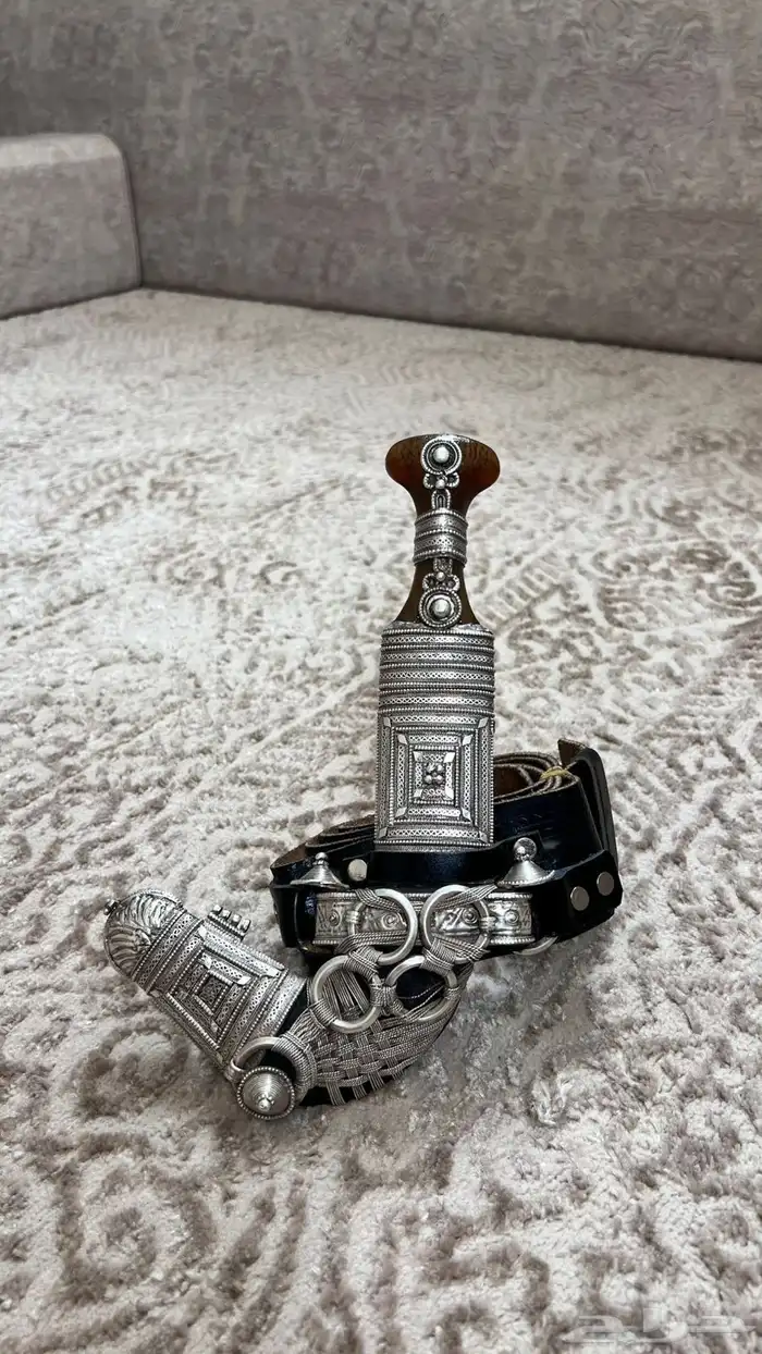 خنجر زراف صافي للبيع ع السووم 10