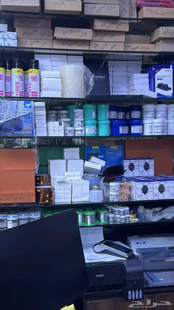 بيع و صيانه بلاي ستيشن و شاشات 9