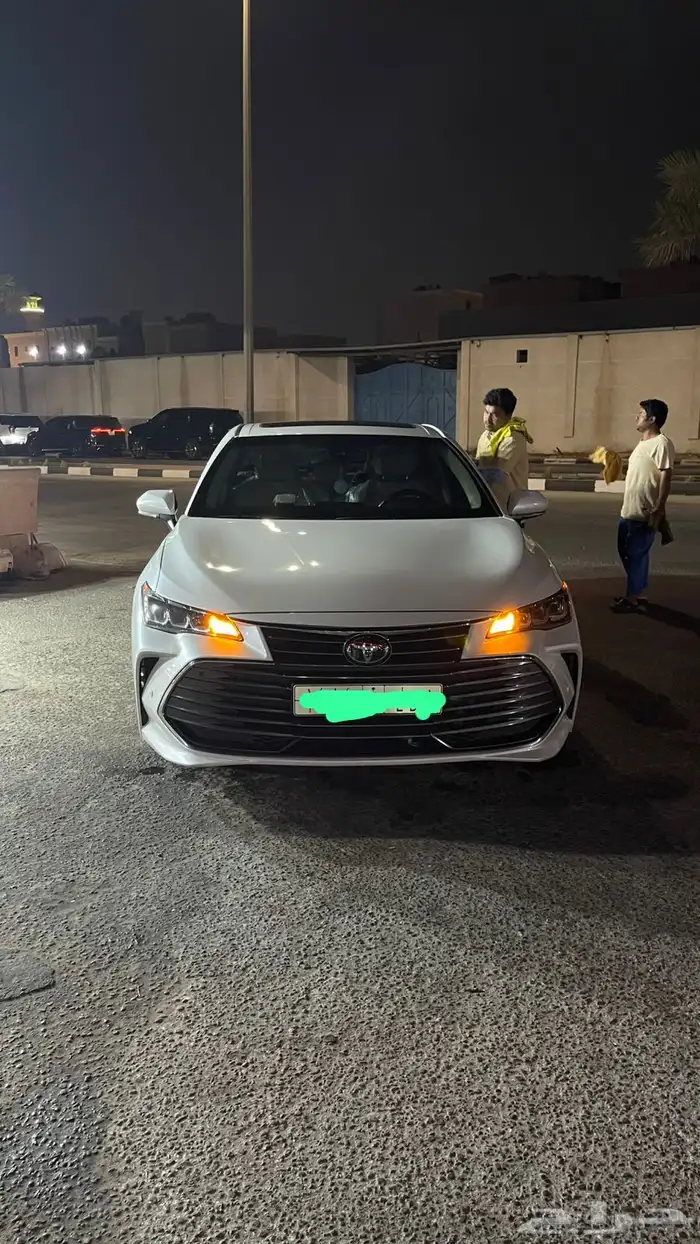 تايوتا افالون موديل 2022 2