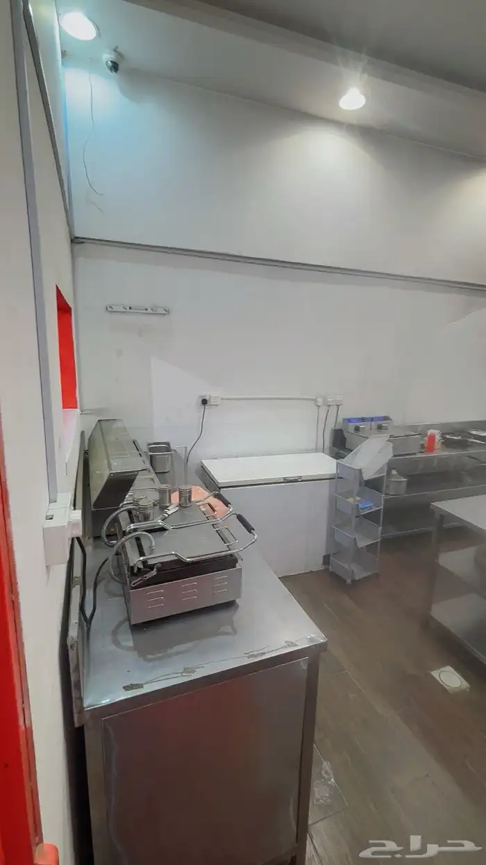 للبيع او للتقبيل ( اغراض مطعم ) موقع مميز 10