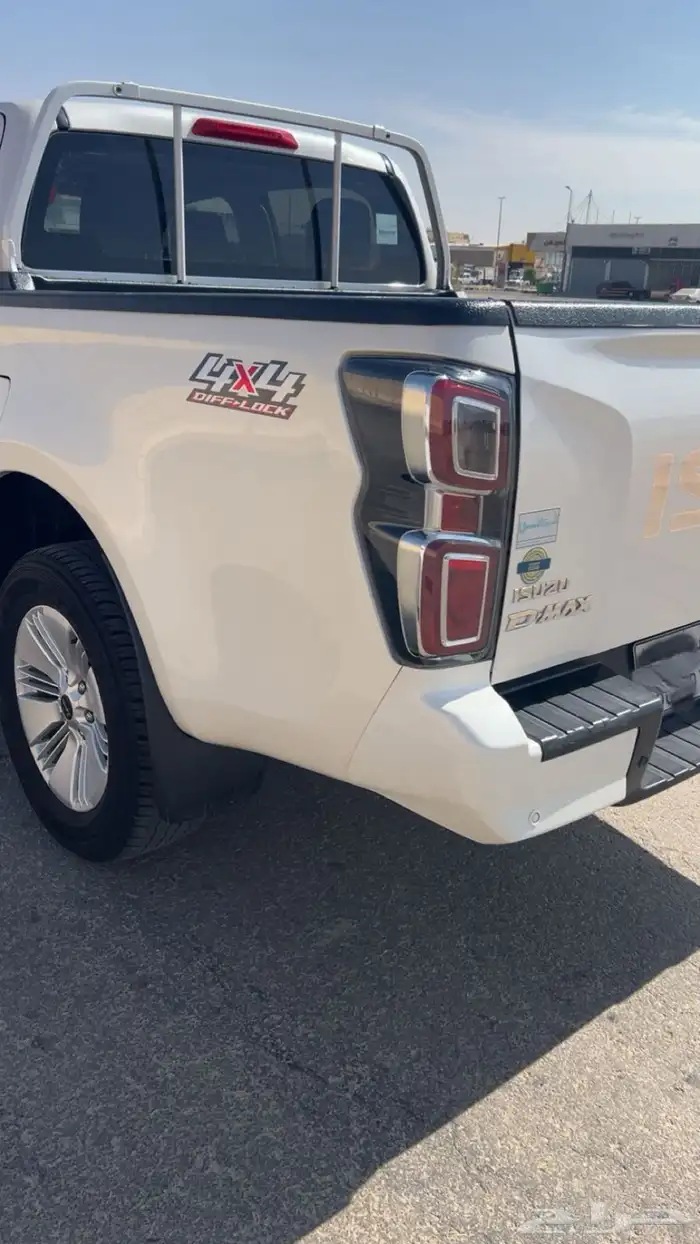 اسوزوز ديماكس 2022 فئة LS 4