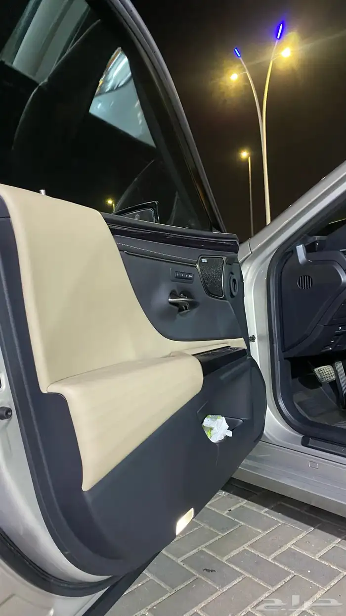 للبيع لكزس ES350 8