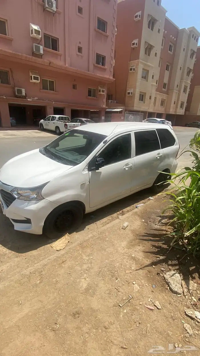 سيارة تويوتا افانزا 2016 2