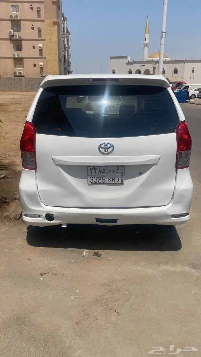 سيارة تويوتا افانزا 2016 1