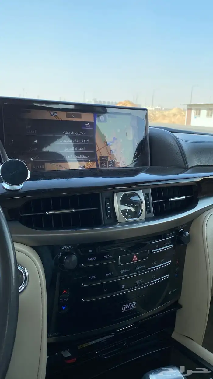 لكزس2018 سعودي فل كامل 6