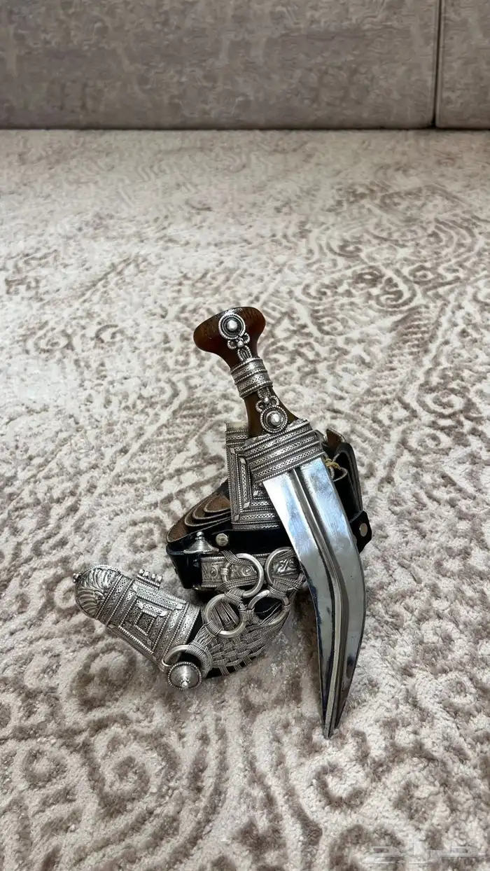 خنجر زراف صافي للبيع ع السووم 11