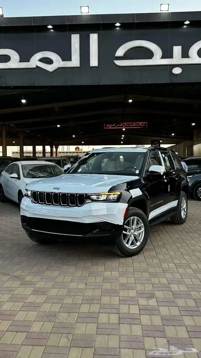 جيب جراند شيروكي لاريدو 2025 اقوي العروض لفتره محدوده 0