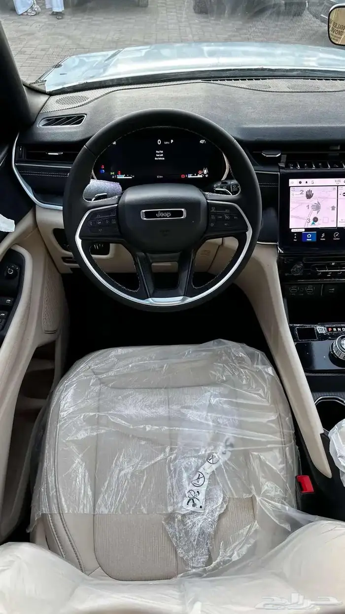 جيب جراند شيروكي لاريدو 2025 اقوي العروض لفتره محدوده 8