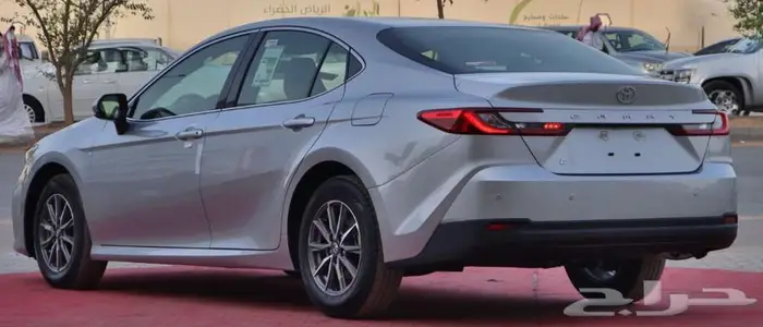 تويوتا كامري E بنزين 2025 سعودي اقل سعر 9