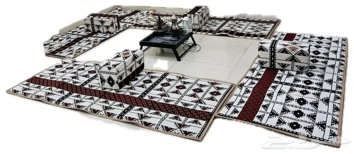 طقم مدات مع مراكي بنقشة نجدية مبطن ب PVC 3