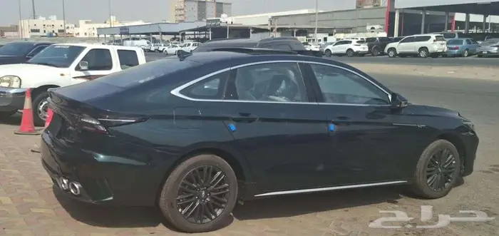 شيري اريزو 8 موديل 2025 اقوي عروض كاش واقساط 6