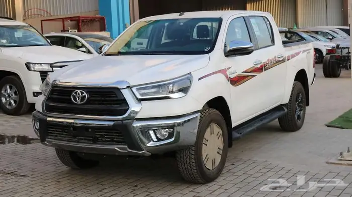 هايلكس بنزين دبل توماتيك فل كامل بصمه بريمي 2025 1