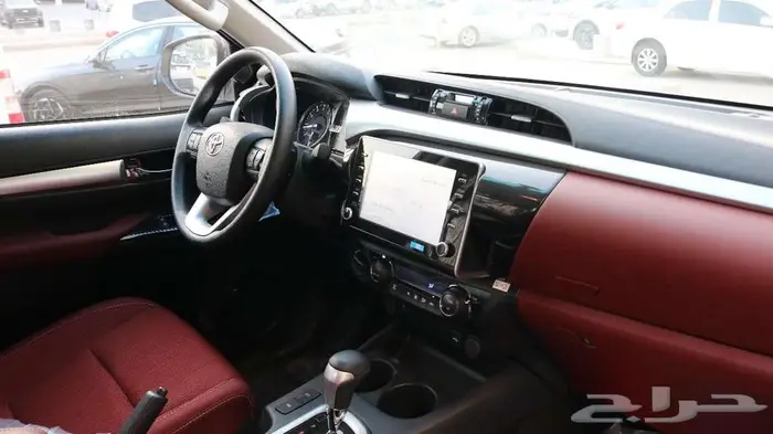 هايلكس بنزين دبل توماتيك فل كامل بصمه بريمي 2025 12