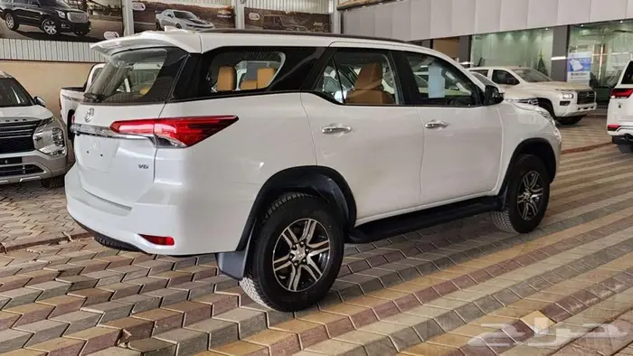 تويوتا فورتشنر GX2 دبل بنزين 2025 كاش و اقسط 13