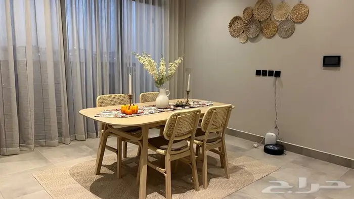 طاولة طعام 0