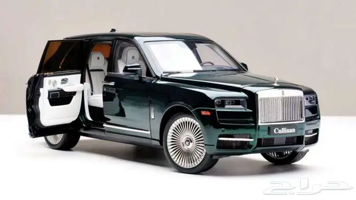 مجسم رولز رويس كولينان مقاس 18 2