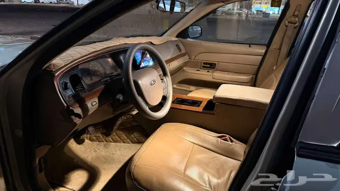 فورد فيكتوريا 2005 سمني للبيع 21