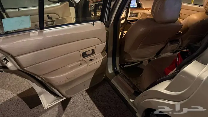 فورد فيكتوريا 2005 سمني للبيع 18