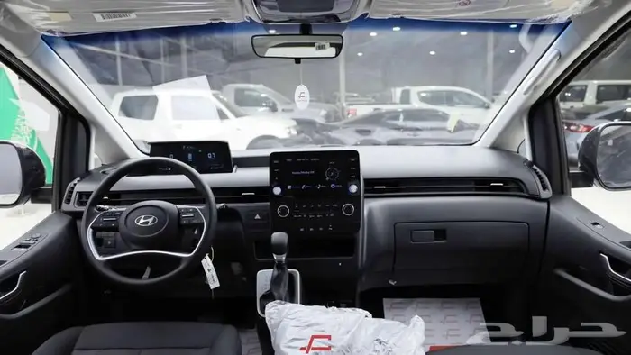 هيونداي ستاريا 9 ركاب ديزل 2025 6