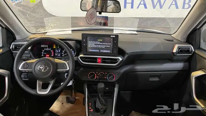 تويوتا رايز ستاندر XLE ابيض وفضي 2026 متوفر لدي الثواب 8