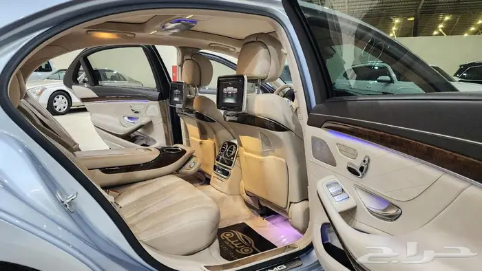 مرسيدس S63 2015 22