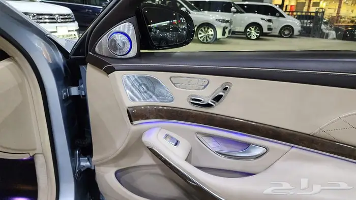 مرسيدس S63 2015 20