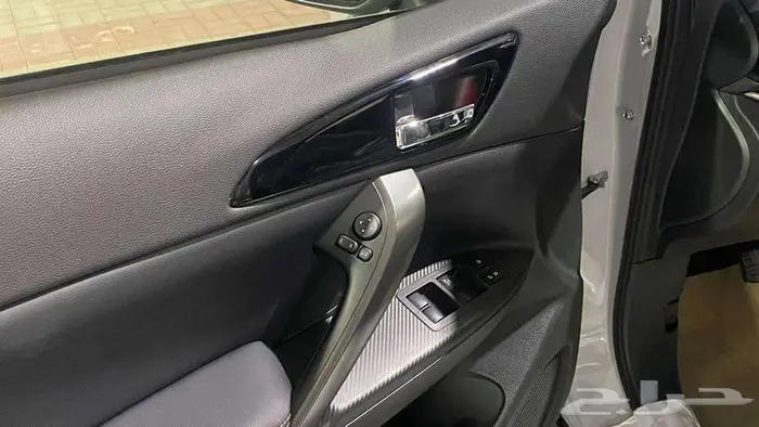 ميتسوبيشي اكليبس كروس فل موديل 2025 5